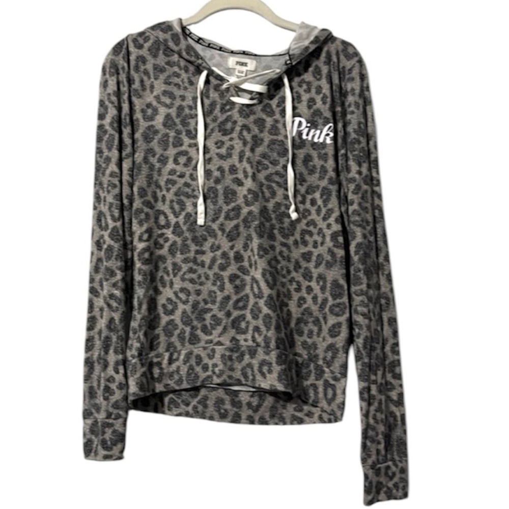 PINK Y2K Victoria’s Secret cheetah print long sleeve top with hood. (SMALL)